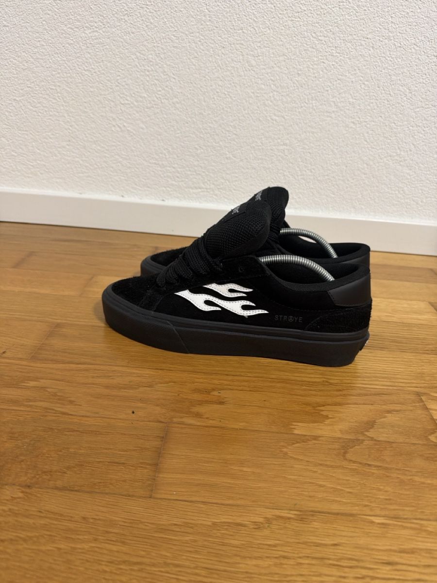 Scarpe da uomo: Straye Sneaker schwarz Grösse 42.5  – Nuovo (secondo la descrizione) da Möhlin venduto da romano19
