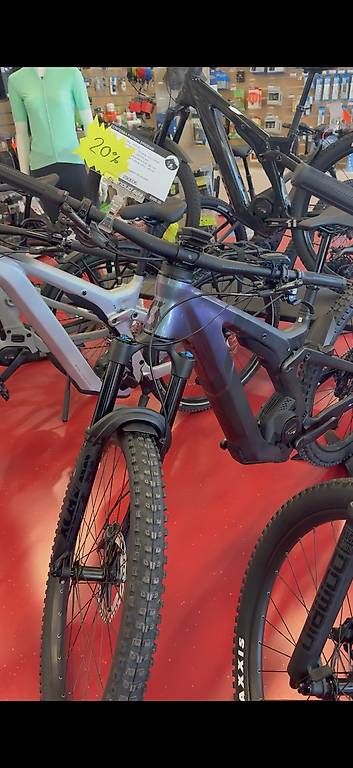 Scott Biciclette: Scott eride patron 900 Carbon Neuf taille S – Nuovo e nell'imballaggio originale da La Chaux-de-Fonds venduto da Stamper0 2