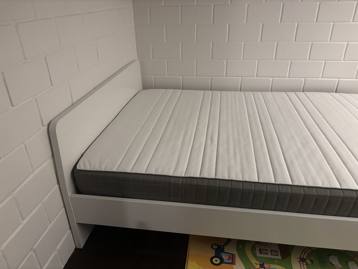 Ikea Letti: Bett 140x200 mit Matratze – Usato da Rapperswil SG venduto da Happy_321 1