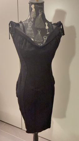 Guess Kleid schwarz Grösse M/L Bandage Optik