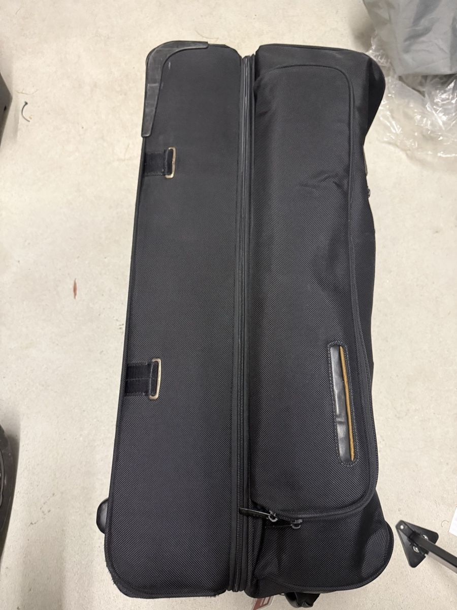 Tumi Sacs: Tumi Rolltasche – D'occasion à winterthur par lx138 1