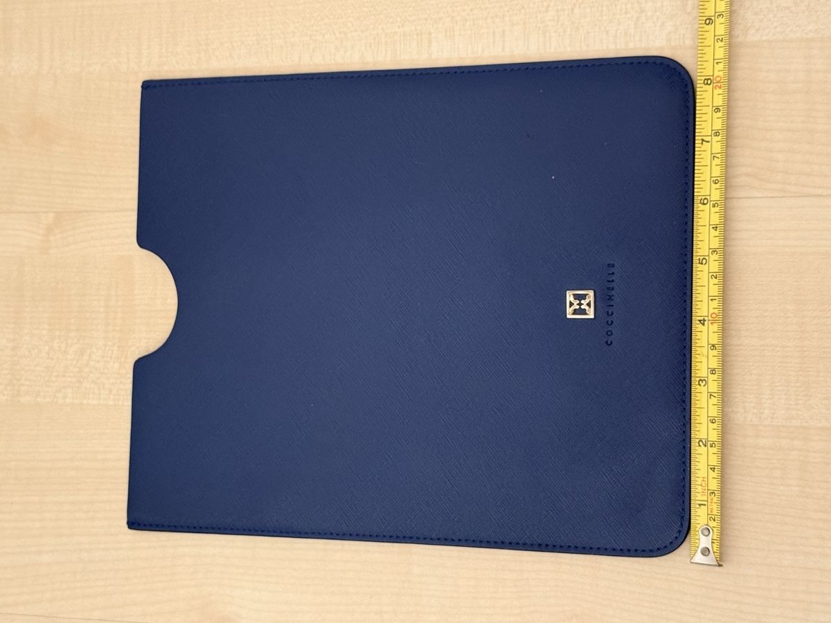 Coques & Sacs: Coccinelle iPad Hülle – D'occasion à Neerach par lar_tkp2