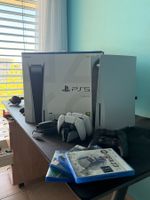 PlayStation 5 Disc Edition mit 4 Controllern, Kamera, Spiele