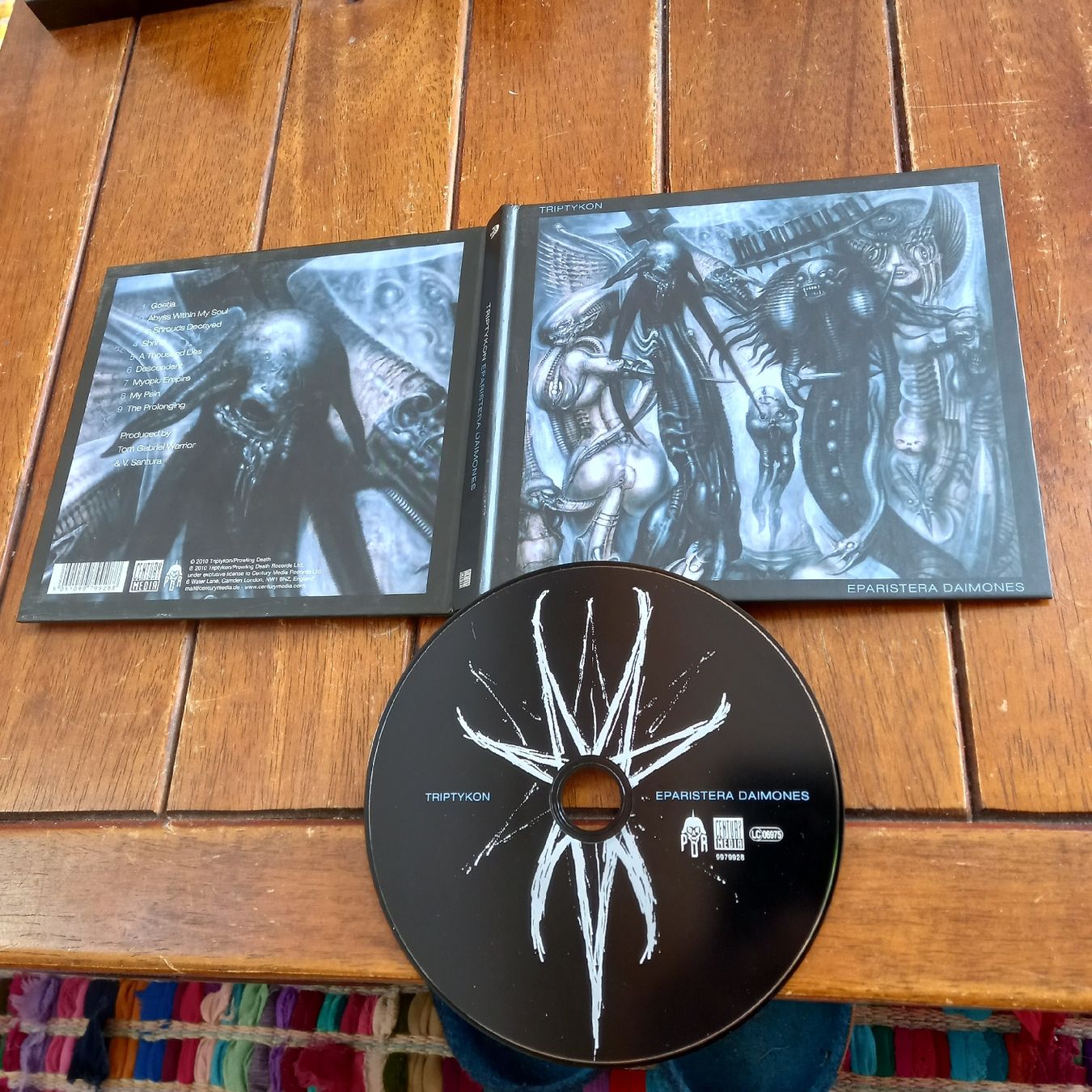 CD: triptykon - epar...(deluxe digib.) – Usato da St-Cergue venduto da VeganWarrior