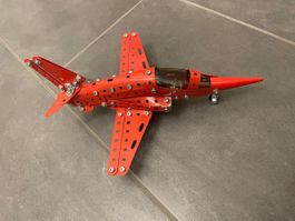 Meccano Flugzeug rot, Metallbaukasten, tolles Sammlerstück!
