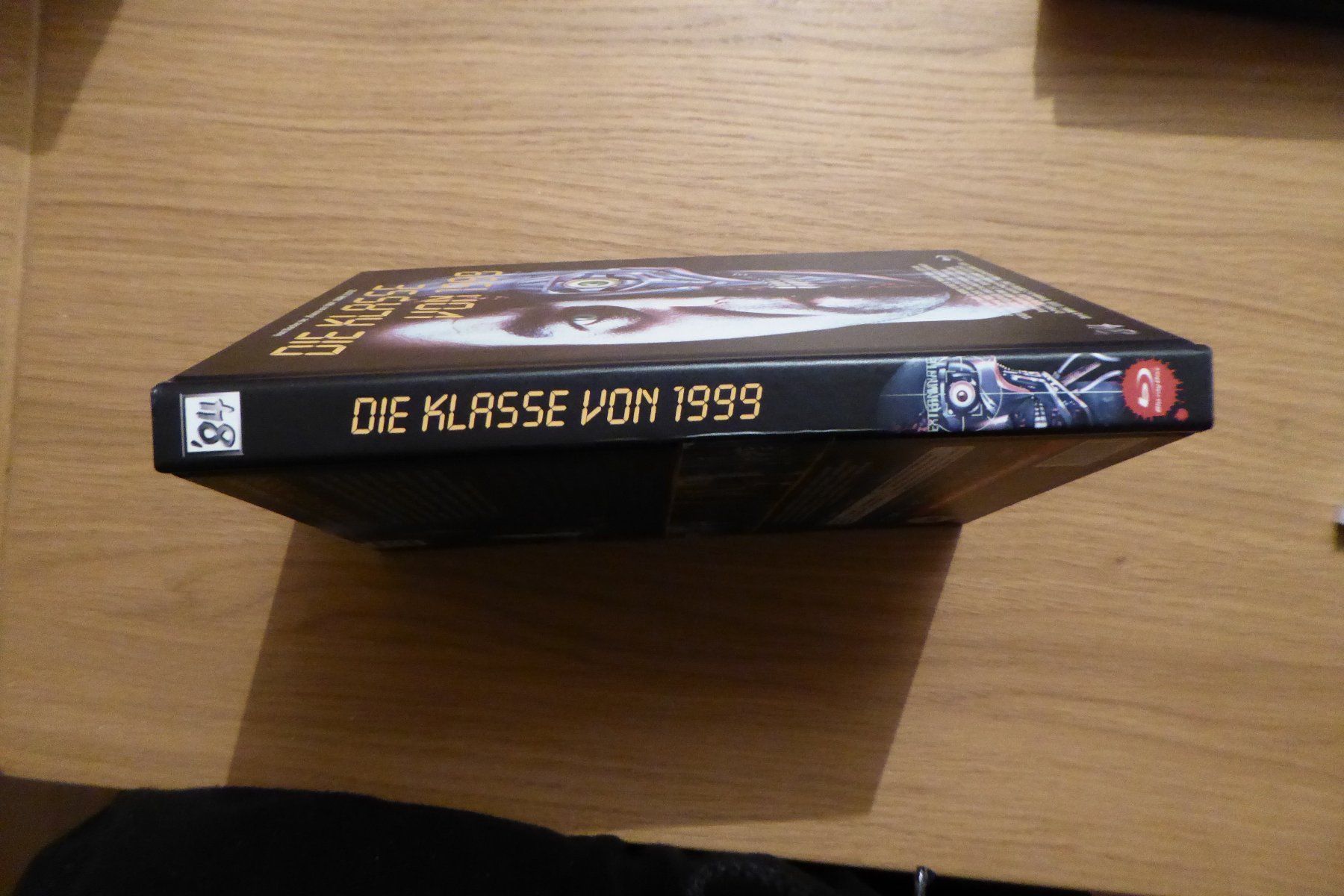 Tutti i DVDs: Mediabook Die Klasse von 1999 – Usato da Allschwil venduto da Summelsarium 7