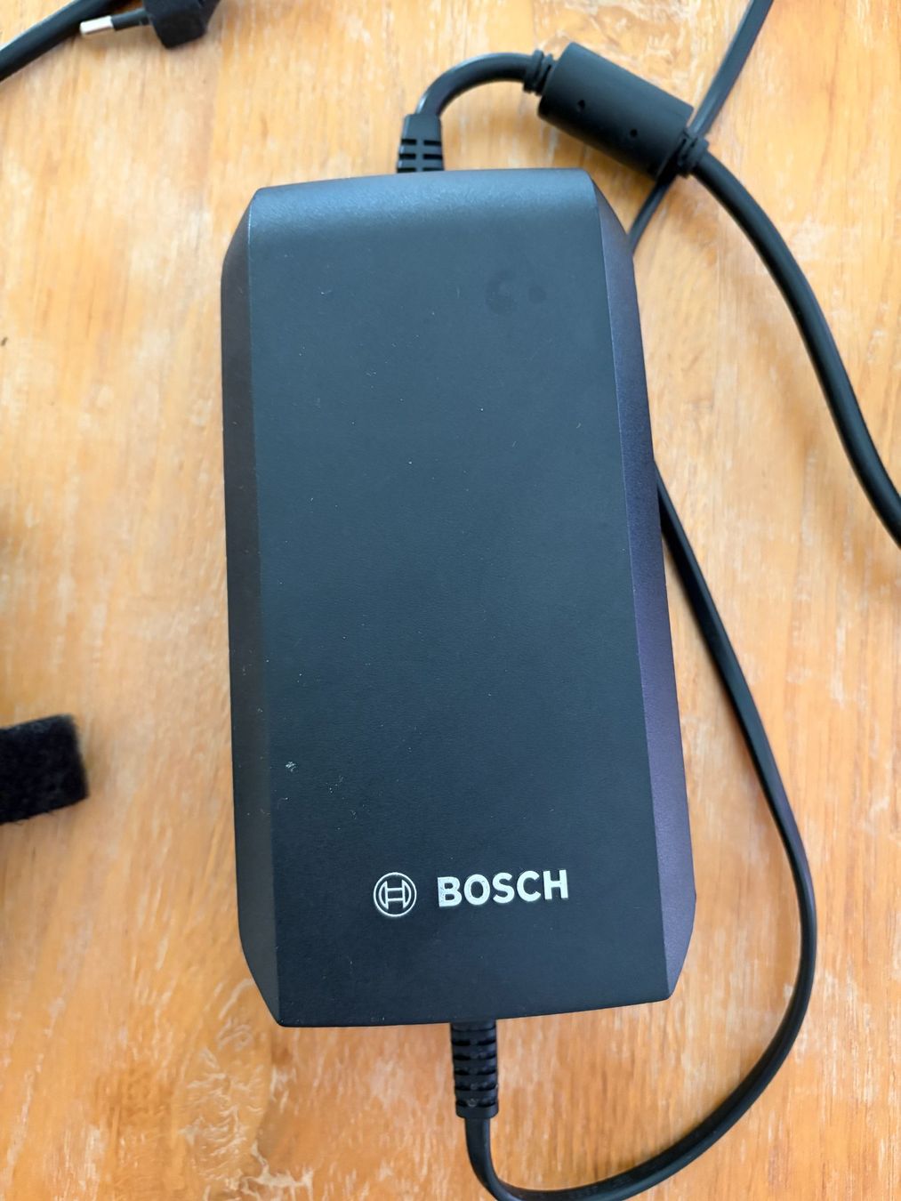 Bosch Caricabatterie: Bosch eBike Battery Charger 36-4/230 – Usato da Iffwil venduto da Roland_h 1