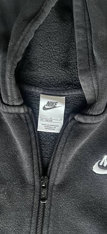 Nike Jacken & Mäntel: Jacket Nike noir – Gebraucht aus Martigny von Kevin_77 1