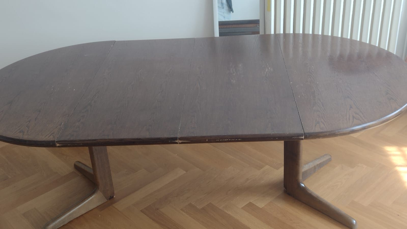 Tavoli: Oval Extension Dining Table Dark Wood good condition – Usato da Waldenburg venduto da dis_9jl6 3