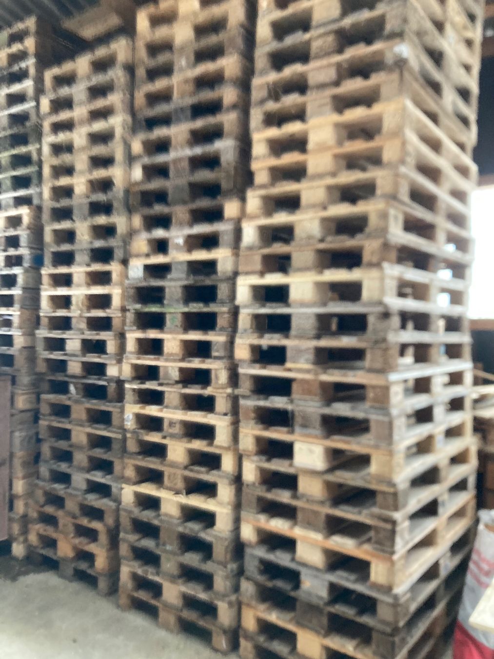 Palettes: Euro Paletten – D'occasion à Sonvilier par Turbo3