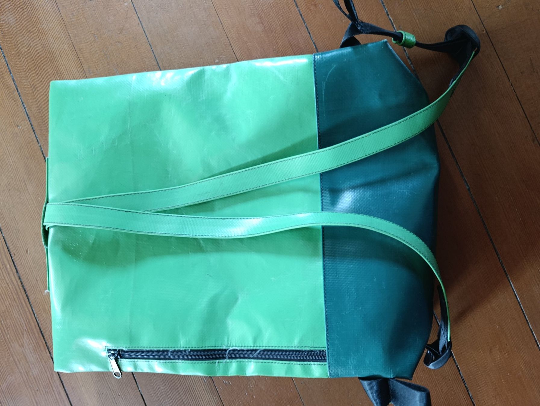 Freitag Zaini: FREITAG Rucksack Kowalski grün – Usato da Allschwil venduto da tare 1