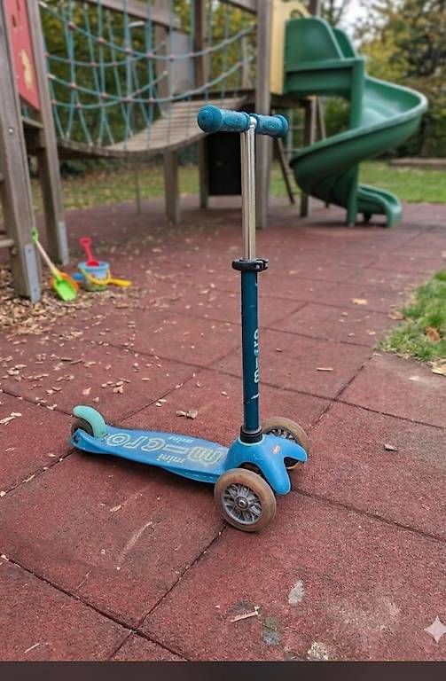 Kickboard: Micro Scooter – D'occasion à Münchenstein par sve_87sg