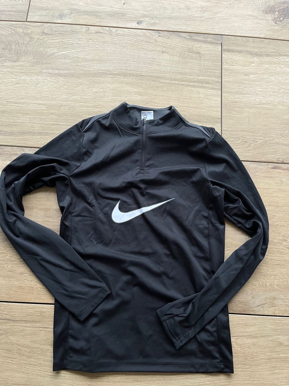 Nike Pullover & Sweatshirts: Nike Funktionsshirt – Neu (gemäss Beschreibung) aus Zuzwil SG von dieschnellemichelle 1