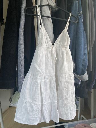 Luftiges Sommerkleid in Weiss, Grösse XS 