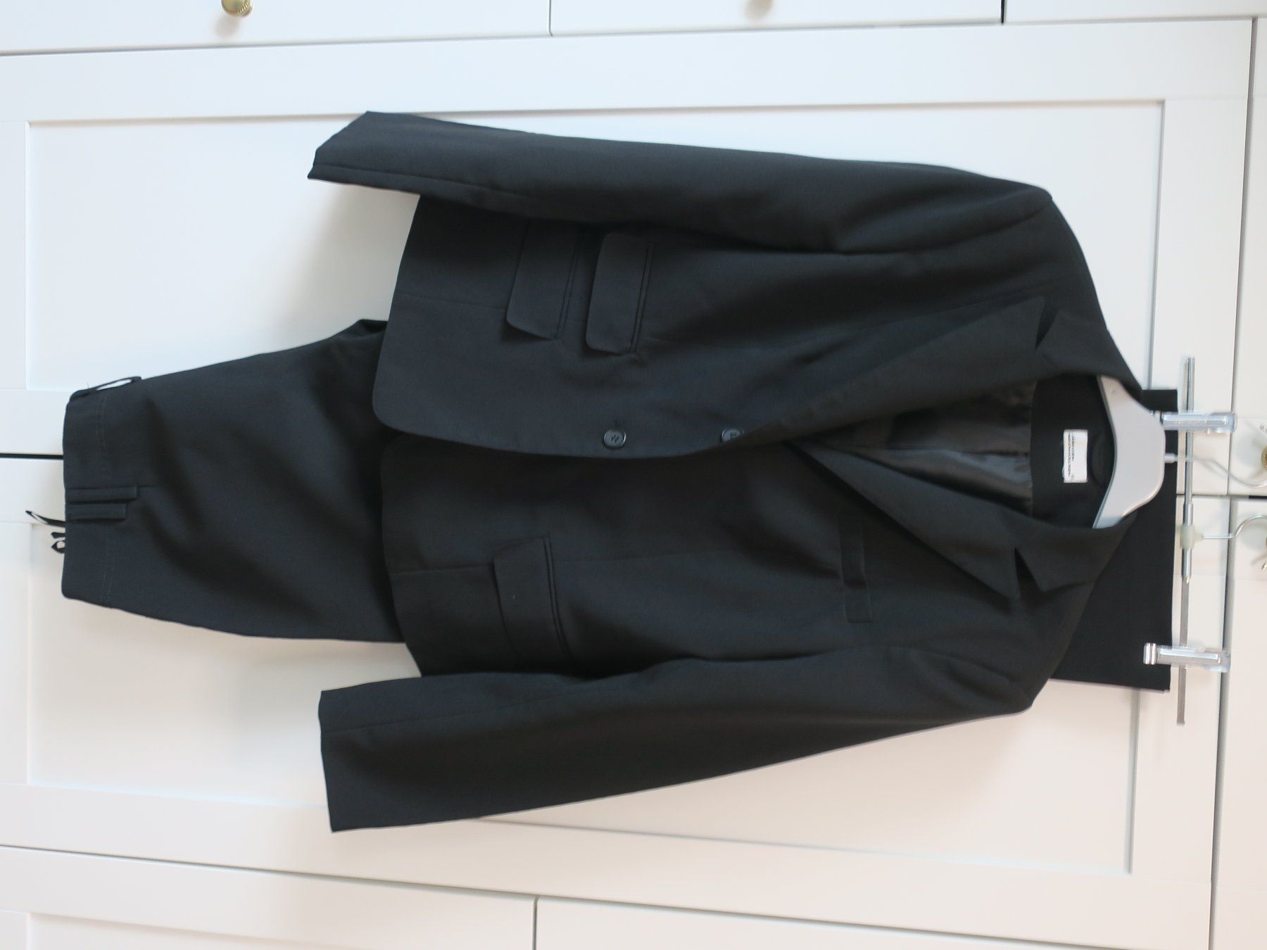 Completi & Tailleur: Schwarzer Anzug – Usato da Zürich venduto da null8