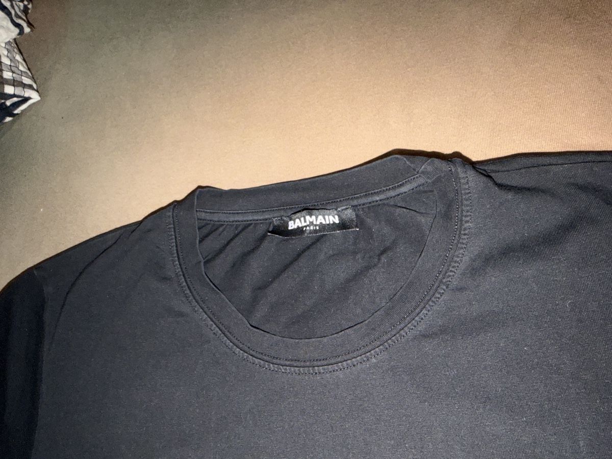 Balmain T-shirt: BALMAIN t-shirt – Usato da Sementina venduto da bru_vpp5 2