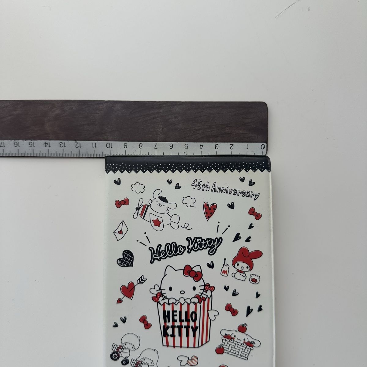 Hello Kitty Blocchi: Hello Kitty 45th Anniversary Notebook  – Nuovo (secondo la descrizione) da Givisiez venduto da dor_xb9k 6