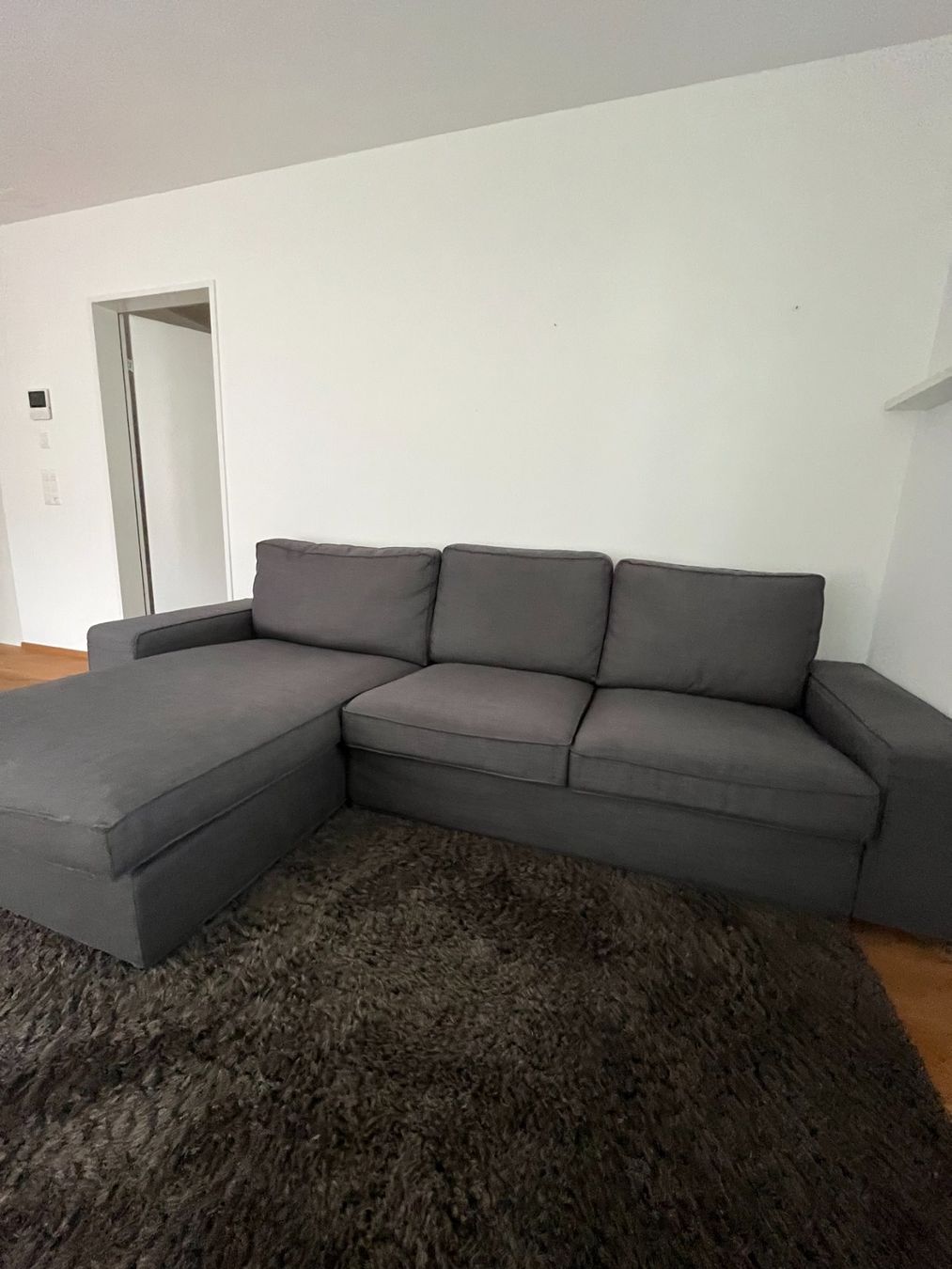 Ikea Divani: 3er-Sofa Sörvallen grau – Usato da Heiligkreuz (Mels) venduto da Kev1497
