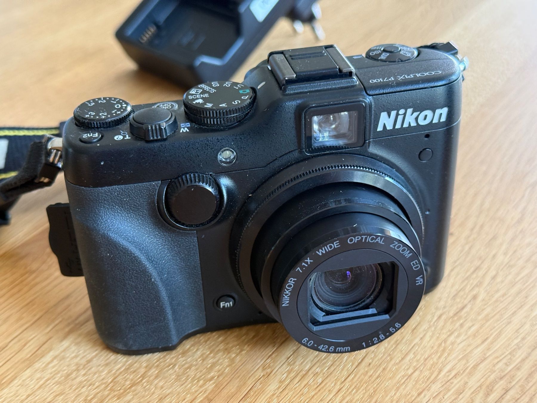 Nikon Fotocamera: Nikon P7100 – Usato da Seltisberg venduto da Mextex