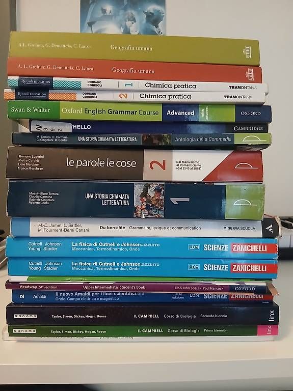 Livres: Libri scolastici Liceo (9.-/libro) – D'occasion à Riva San Vitale par tobias.hub07