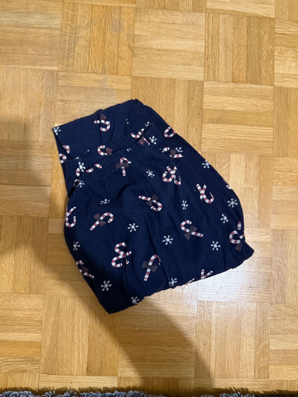 Negligees & Pyjamas: Pyjama-hosen Set – Gebraucht aus Dübendorf von sof_y5dt 7