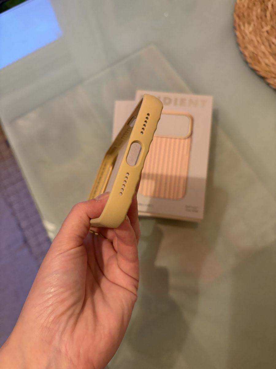 Covers & Schutzfolien: Nudient Hülle iPhone 17 pro Max  – Gebraucht aus Basel von Brunner.T 3
