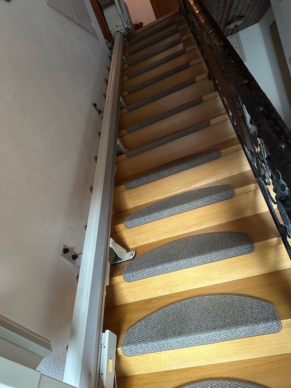 Attrezzature mediche: Treppenlift – Usato da Triesen venduto da dor_5t9v 1