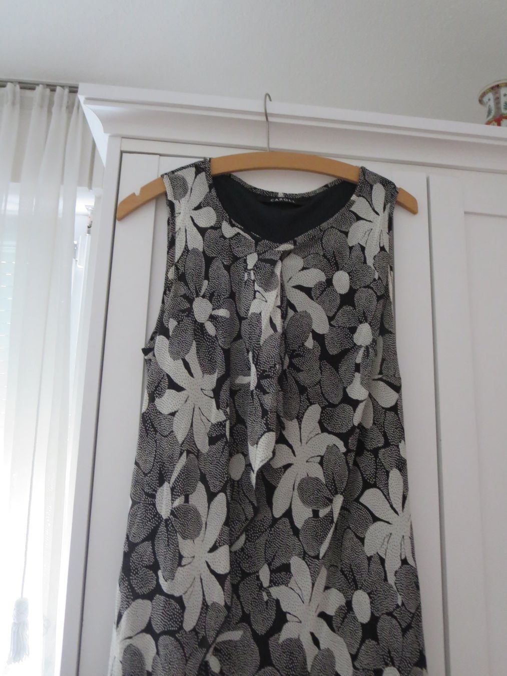 Caroll Vestiti: Damen Maxi-Kleid /Gr. 38 – Usato da Wallisellen venduto da Arvenstube