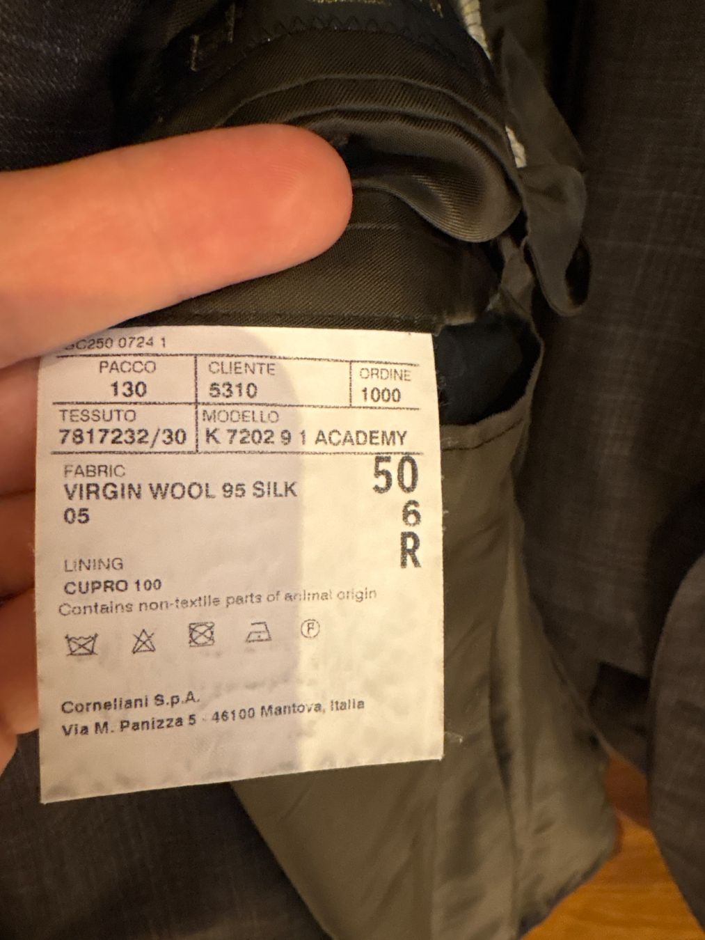 Anzüge, Sport- & Funktionsanzüge: Corneliani Komplett Anzug, Grösse 50 – Gebraucht aus Abtwil SG von ticktack89 4