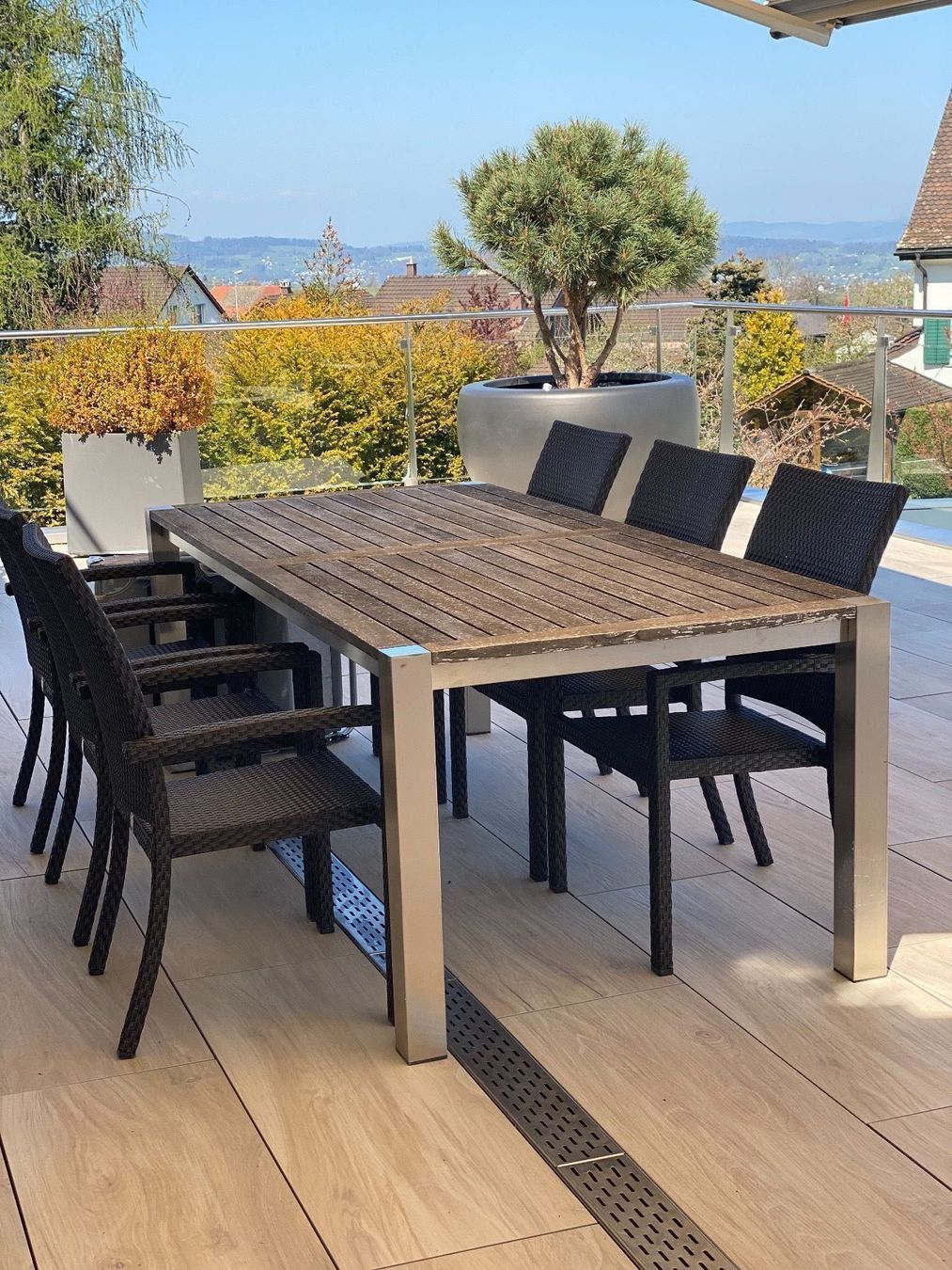 Gartentische: Teak Holz Gartentisch 220/100 – Gebraucht aus Schönenberg ZH von