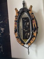 Miroir ancien en cuir, bois et fer forgé, très original