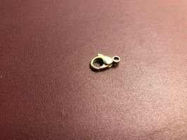 Karabiner Schliesse aus 14 Karat Gelbgold Au 585