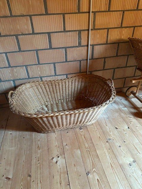 Paniers à linge: Korb  geflochten – D'occasion à Innerberg par Vanni22
