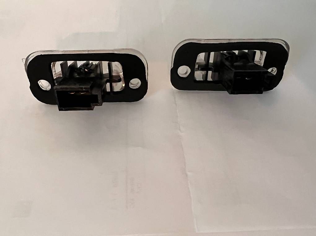 Tutti pezzi di ricambio auto: Golf 2 G60 Kennzeichen Beleuchtung  – Usato da Schaanwald FL venduto da G60_Power 1
