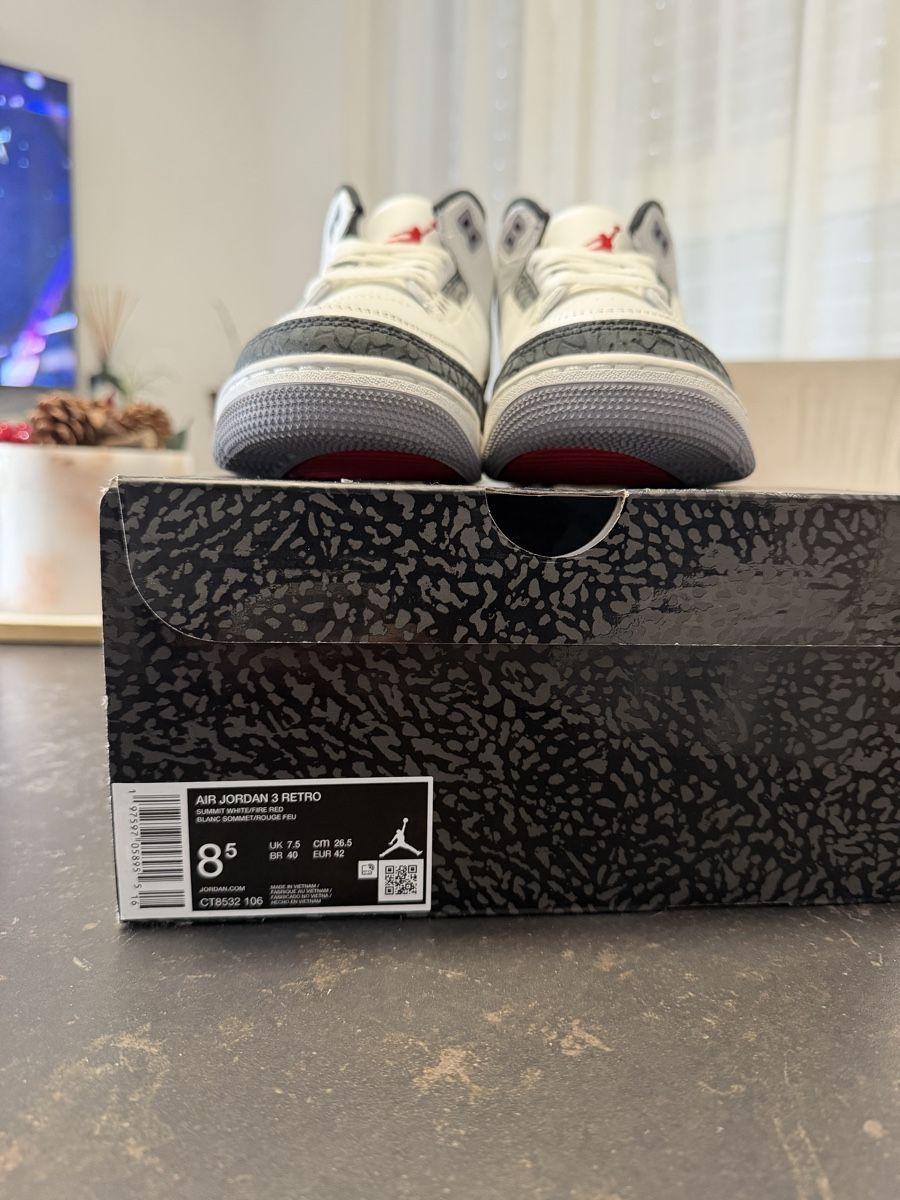 Jordan Herrenschuhe: Jordan 3 Cement Grey taille 42 – Neu und originalverpackt aus Yverdon-les-Bains von ioustock 3