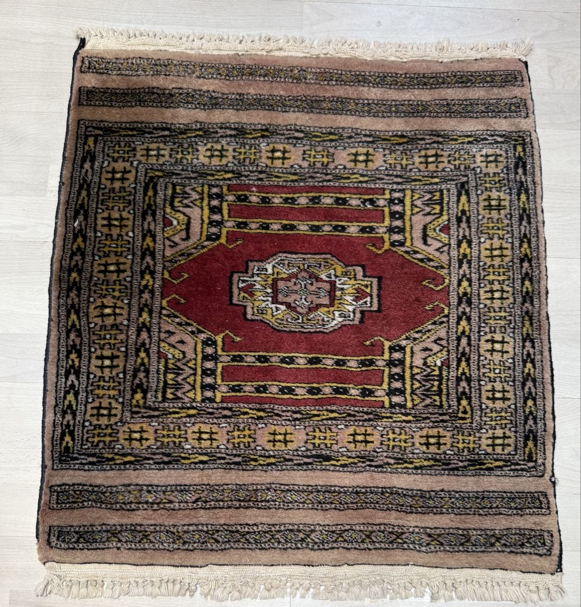 Tappeti: Wunderschöner Orientteppich, Grösse 77x65 cm, – Usato da Büron venduto da Filadefia-888