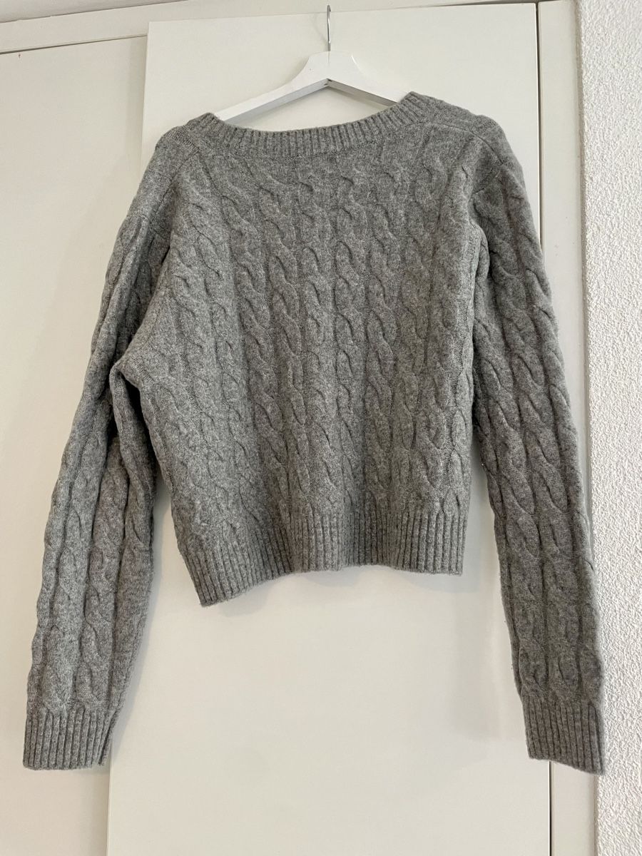 H&M Pulls & Sweat-shirts: Grey cardigan L – Neuf (Voir description) à Roche VD par closetcleanse 3