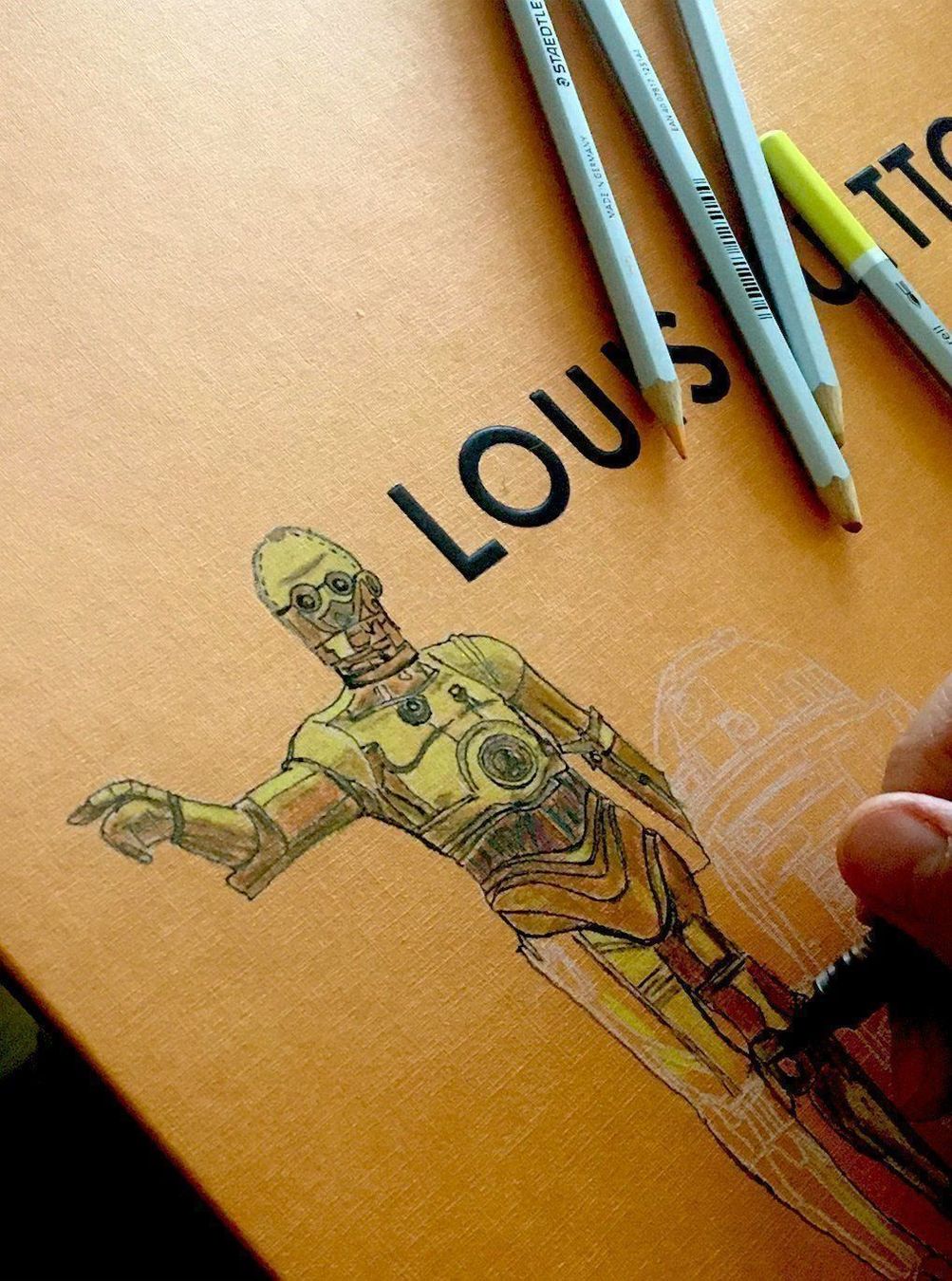 Louis Vuitton Altro in Decorazioni & Accessori: R2-D2 & C-3PO on Louise Vuitton Box – Usato da Zürich venduto da ZurichFee 5