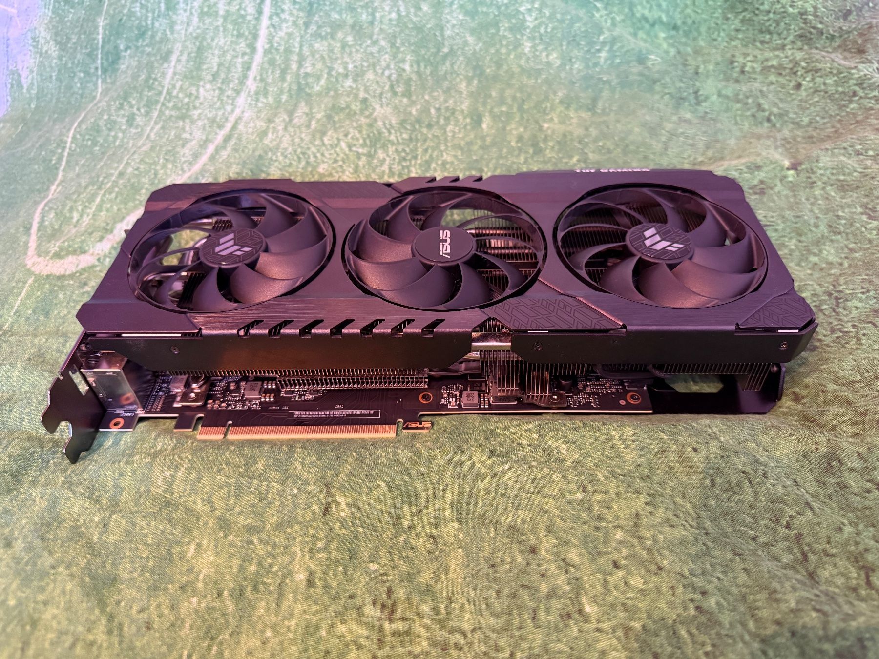 Schede grafiche: ASUS GeForce TUF RTX 3090 Gaming – Usato da Binz venduto da GearVictim