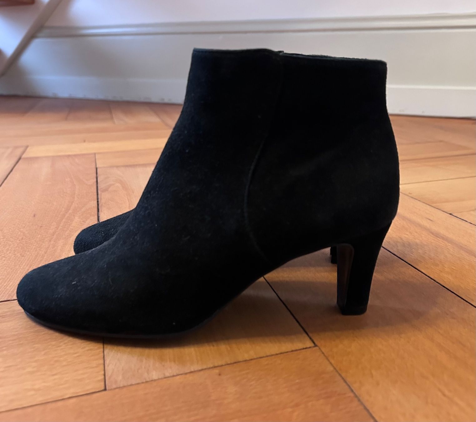 Damenschuhe: Stiefeletten Minelli Wildleder schwarz Gr. 37 – Neu (gemäss Beschreibung) aus Bern von juline 1