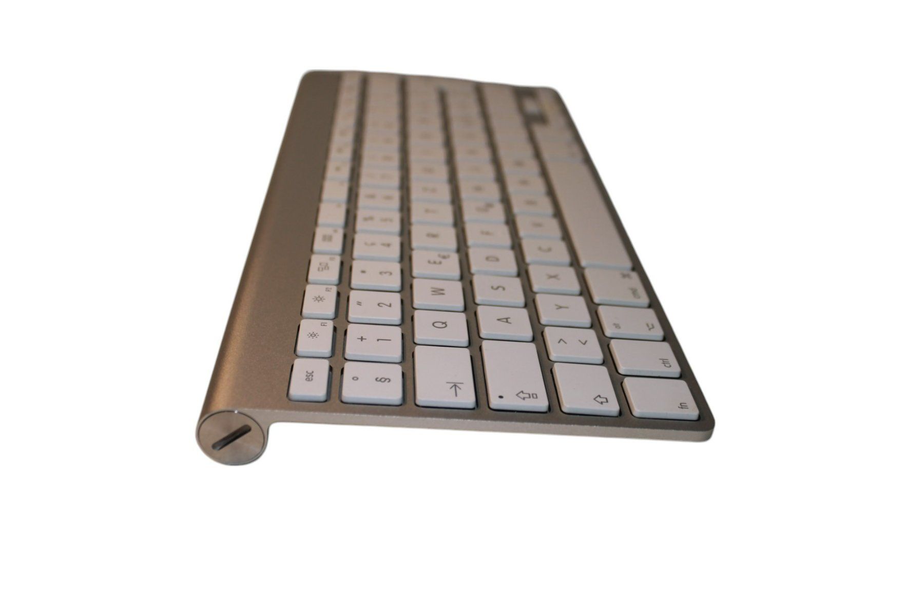 Apple Tastiere: Apple Kabellose Bluetooth Tastatur – Usato da Basel venduto da David25 1