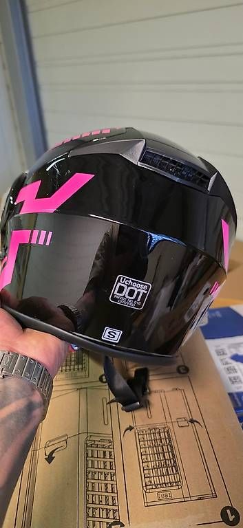 Helme & Visiere: Helm – Neu und originalverpackt aus Arbon von Secretpacks-SchLau 1