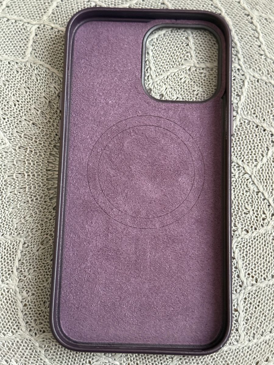 Coques & Protection écran: Cover für iPhone 16 Pro Max  – D'occasion à Dietwil par kim_9ntv 1