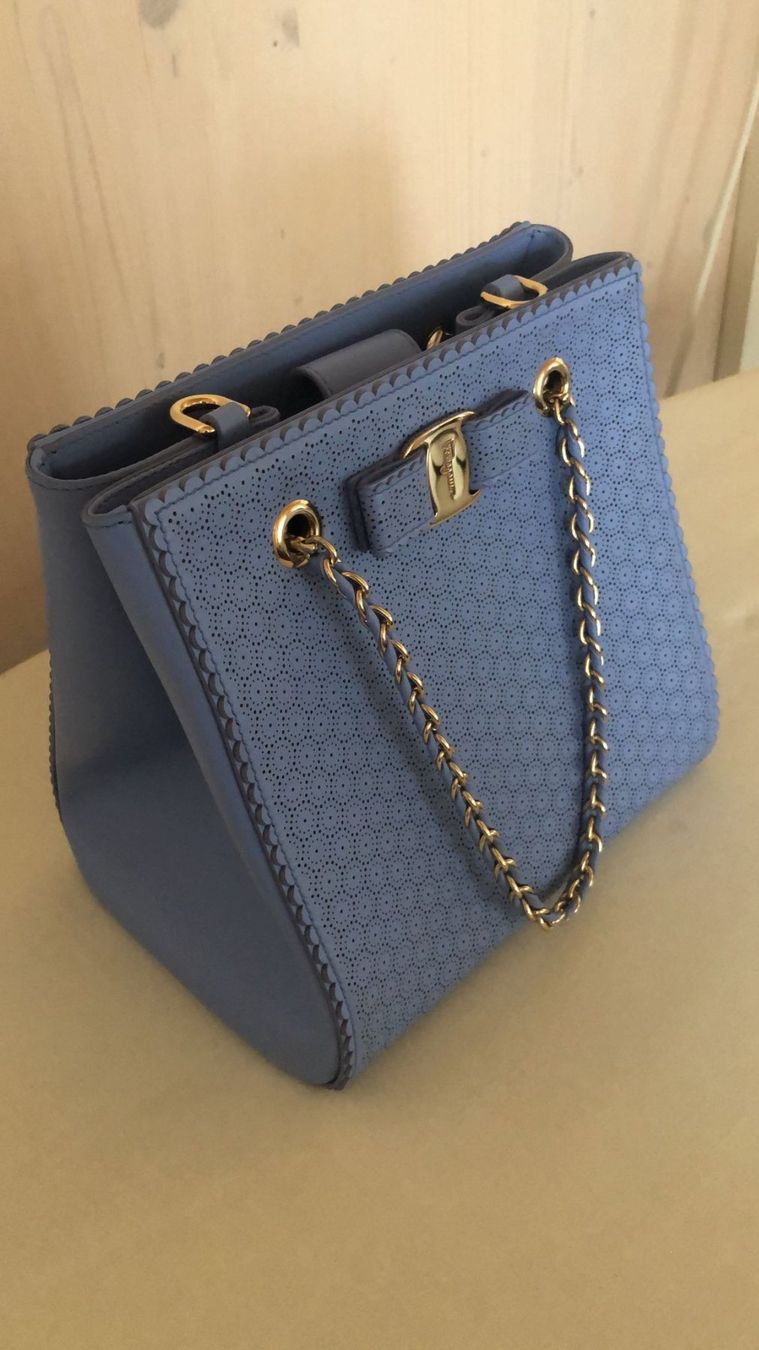 Salvatore Ferragamo Borse da donna: Schöne Salvatore Ferragamo Handtasche – Nuovo (secondo la descrizione) da Bern venduto da bal_lbx9 2