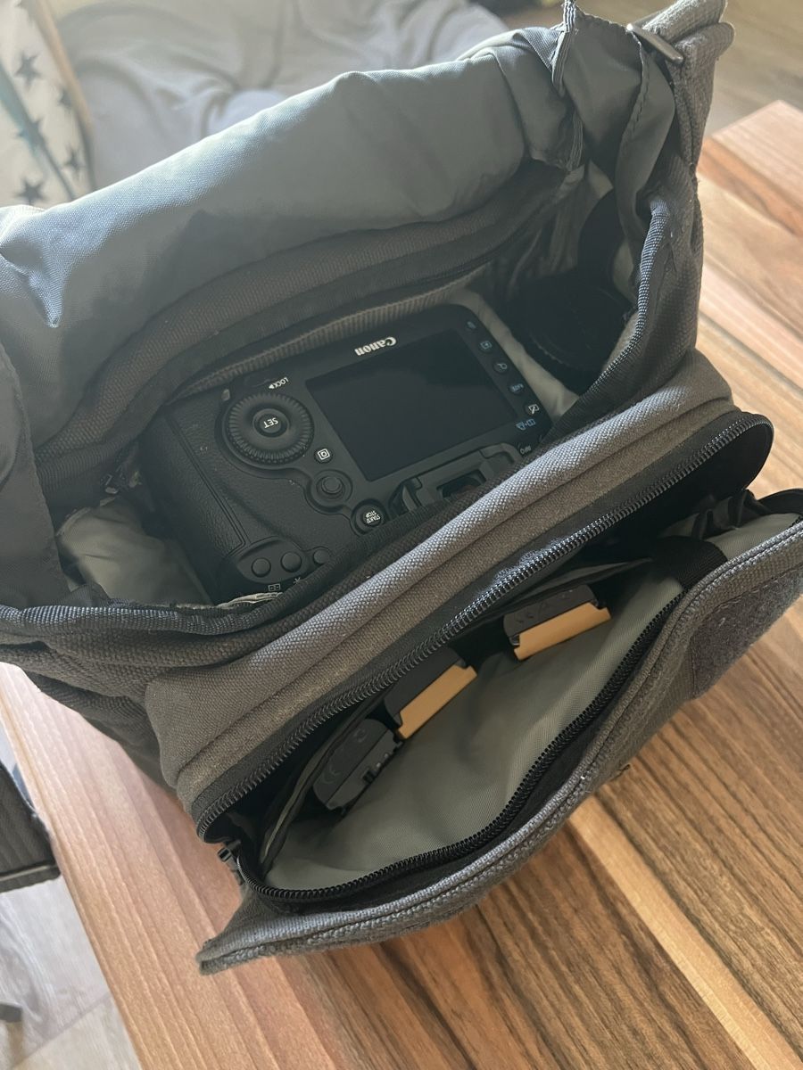 Canon Kamera: Canon EOS 5D Mark III mit 3 Objektiven und Tasche – Gebraucht aus Winterthur von palisander84 8