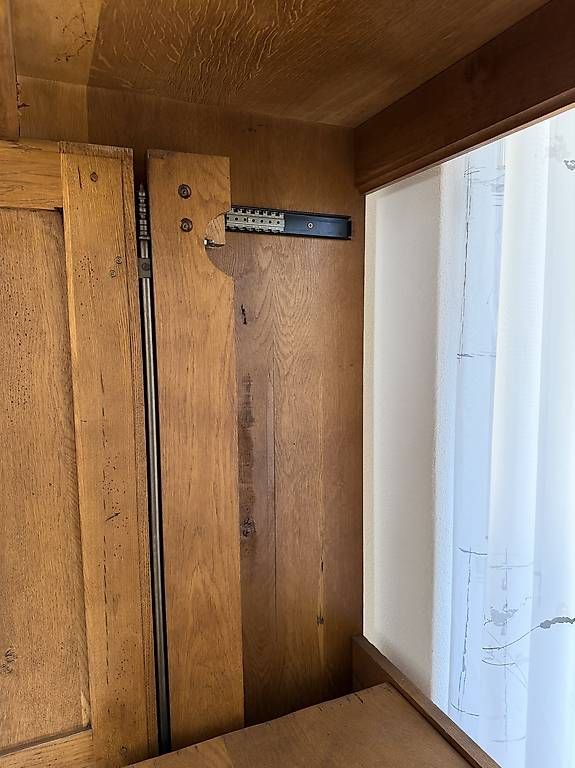 Schränke: Antiker, Eichenholz Audio Schrank – Gebraucht aus Feuerthalen von Jech 4