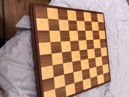 Échiquier en chêne et citronnier en l’état
