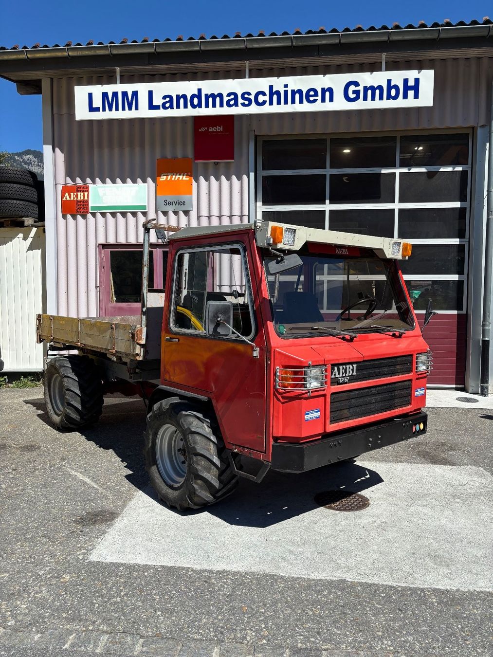 Aebi Tracteurs: Transporter Aebi TP 67 K mit Kipper Occasion – D'occasion à Meiringen par LMMLandmaschinenGmbH