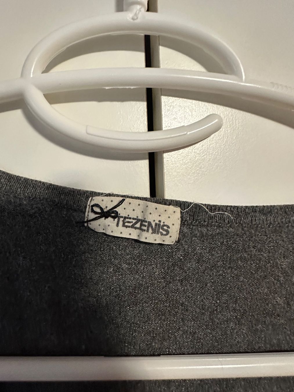 Tezenis Pulls & Sweat-shirts: Damen Pullover Tezenis Grau Langarm Grösse M/L – D'occasion à Schaan par Hermine2018 1