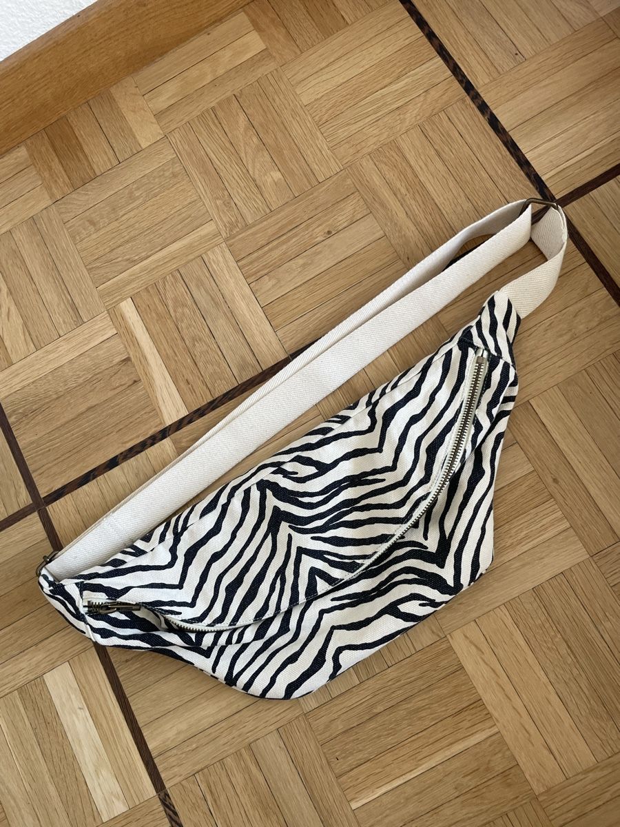 Taschen: Bauchtasche Zebramuster – Neu (gemäss Beschreibung) aus Winterthur von MurielFrei 1
